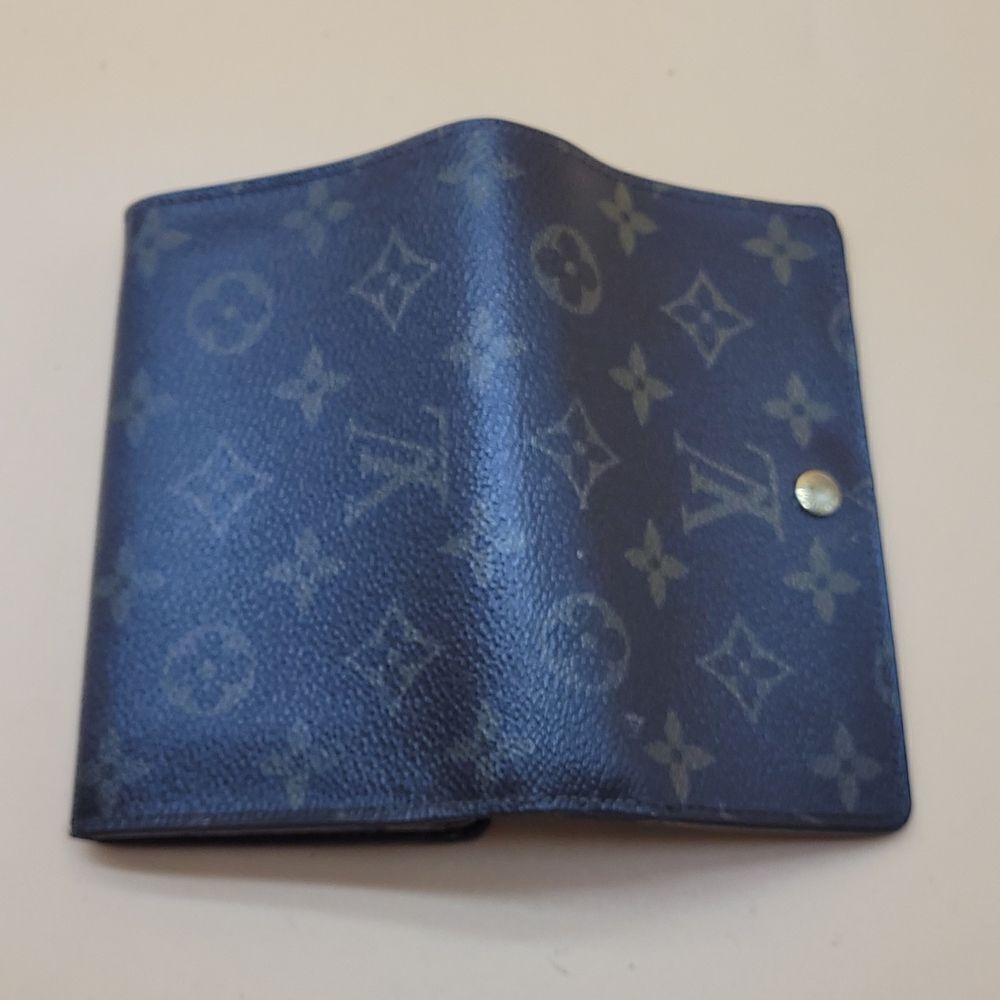 Authentic Louis Vuitton Monogram Wallet - Picture 3 of 11